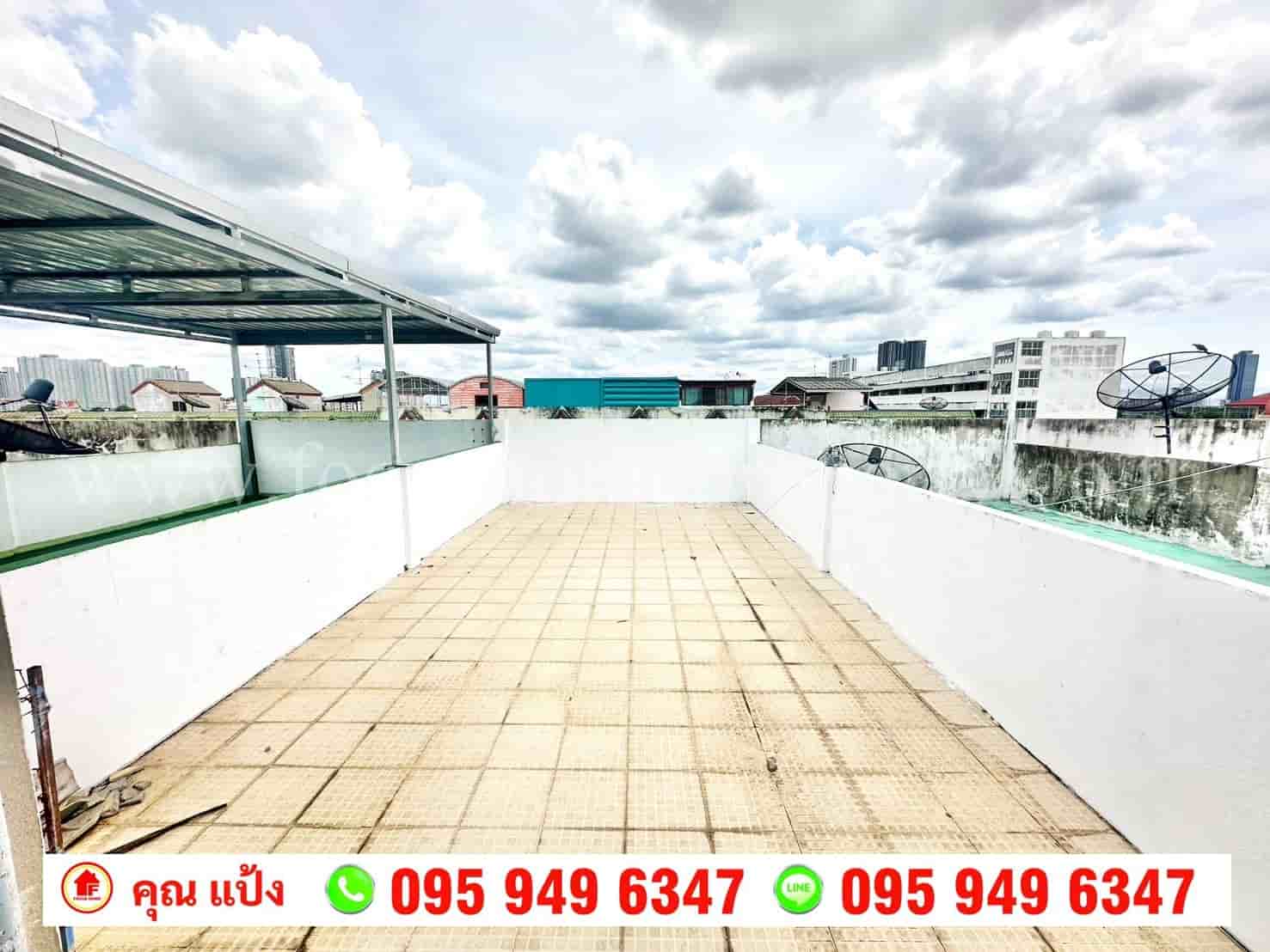 ขาย ตึกแถว 4 ชั้นครึ่ง หน้าโรงเรียนอนุราชประสิทธิ์ สนามบินน้ำ